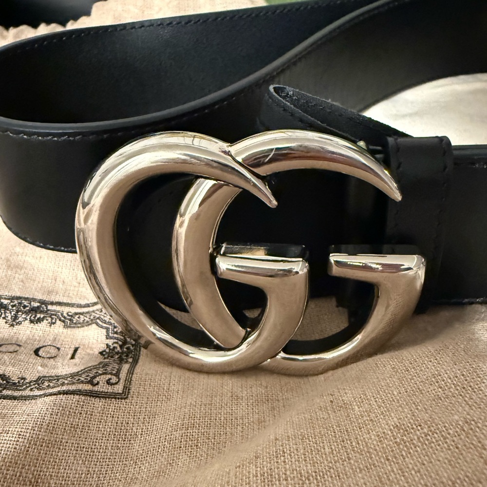 GG Marmont belt Black Leather with Silver Emblem Size 90